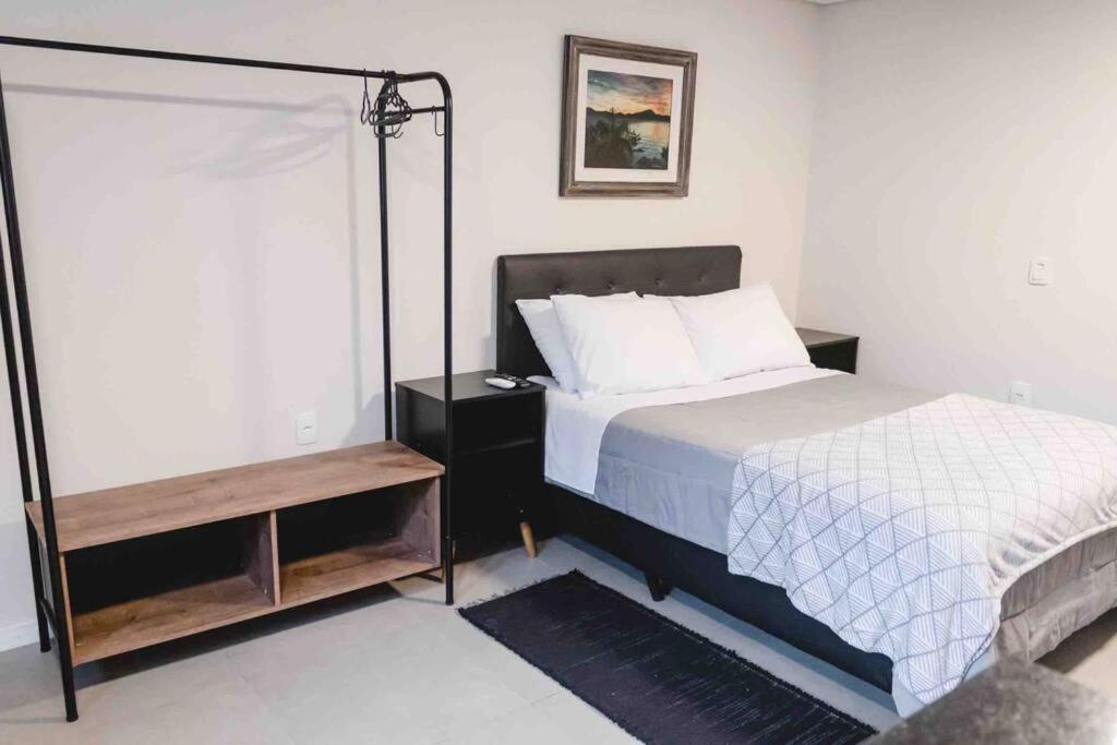 Apartment Pe Na Areia Na Lagoa Da Conceicao *